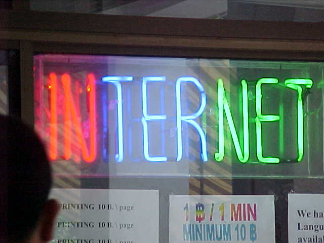 Internet ฿1 a minute : One on every Street corner and down every soi... \ (฿40 ± $1.00US) (Thailand, The Travel Addicts)