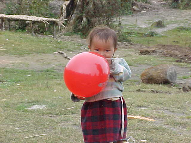 Baloon recipient (Nepal, The Travel Addicts)