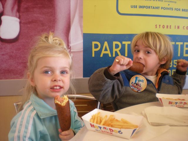 Kids love Hot Dogs